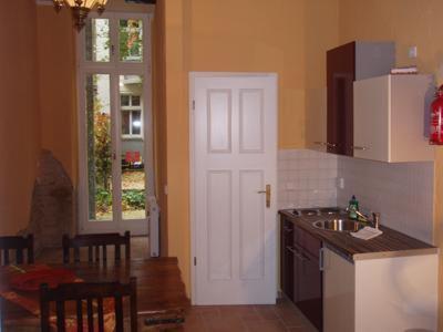 Room No. 8,2004018:JPEG